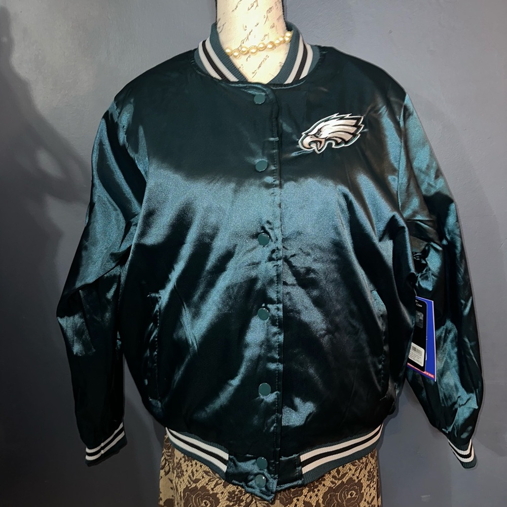 Philadelphia Eagles Satin Bomber Jacket (L)🏈 - Picture 6 of 7